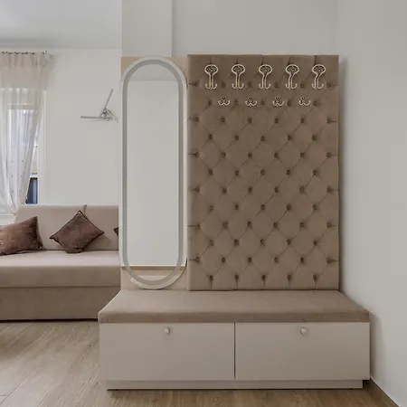 Luxury Lakefront 아파트 데센자노델가르다