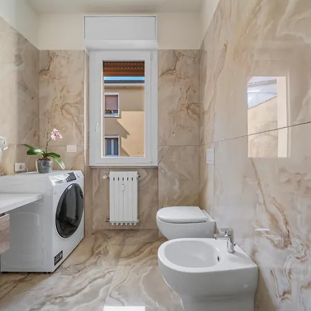 Luxury Lakefront 아파트 *