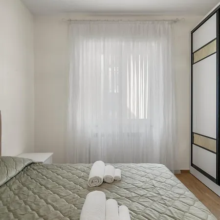 아파트 Luxury Lakefront *